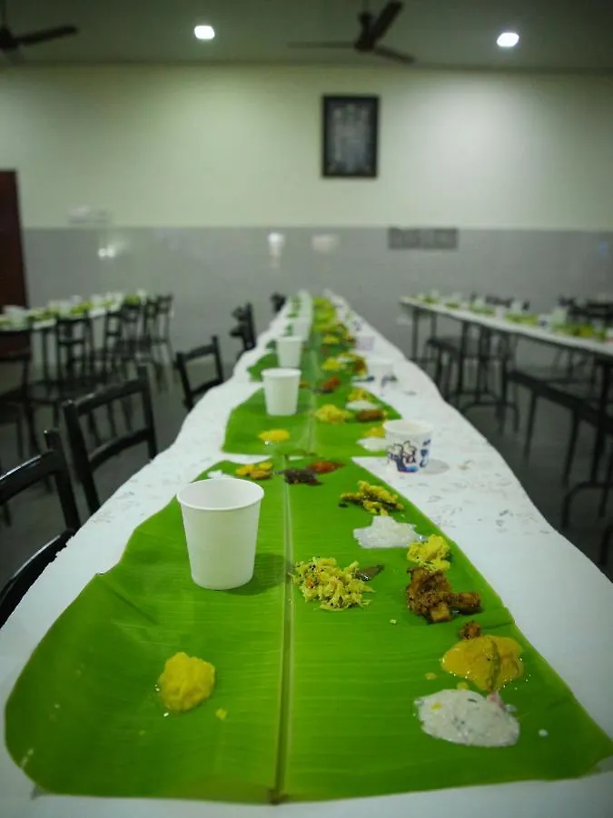 Hare Krishna inn Guruvāyūr Hotell