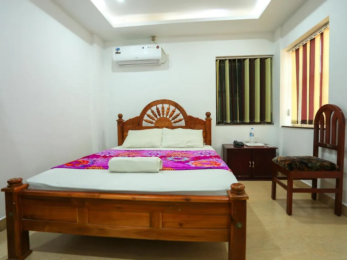 Hare Krishna inn Guruvāyūr 2*,  Indien